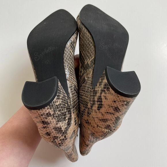 NEW Seychelles Leather Python Print No One Like You Cap Toe Bootie - Picture 8 of 11